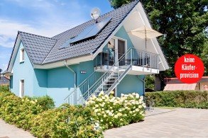 Hauptbild HORN IMMOBILIEN ++ tolles Ferienhaus in Röbel an der Müritz mit zwei Ferienwohnungen